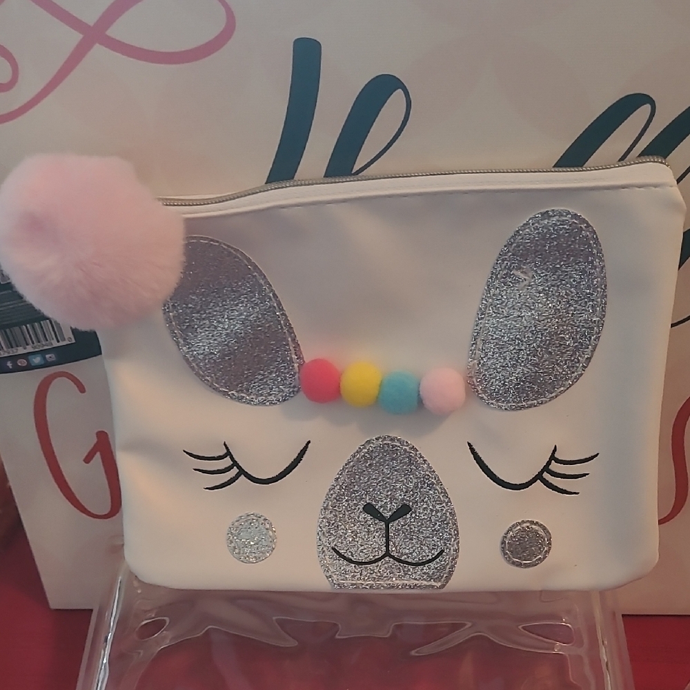 Ellie White and Silver Animal Face Kids Pouch